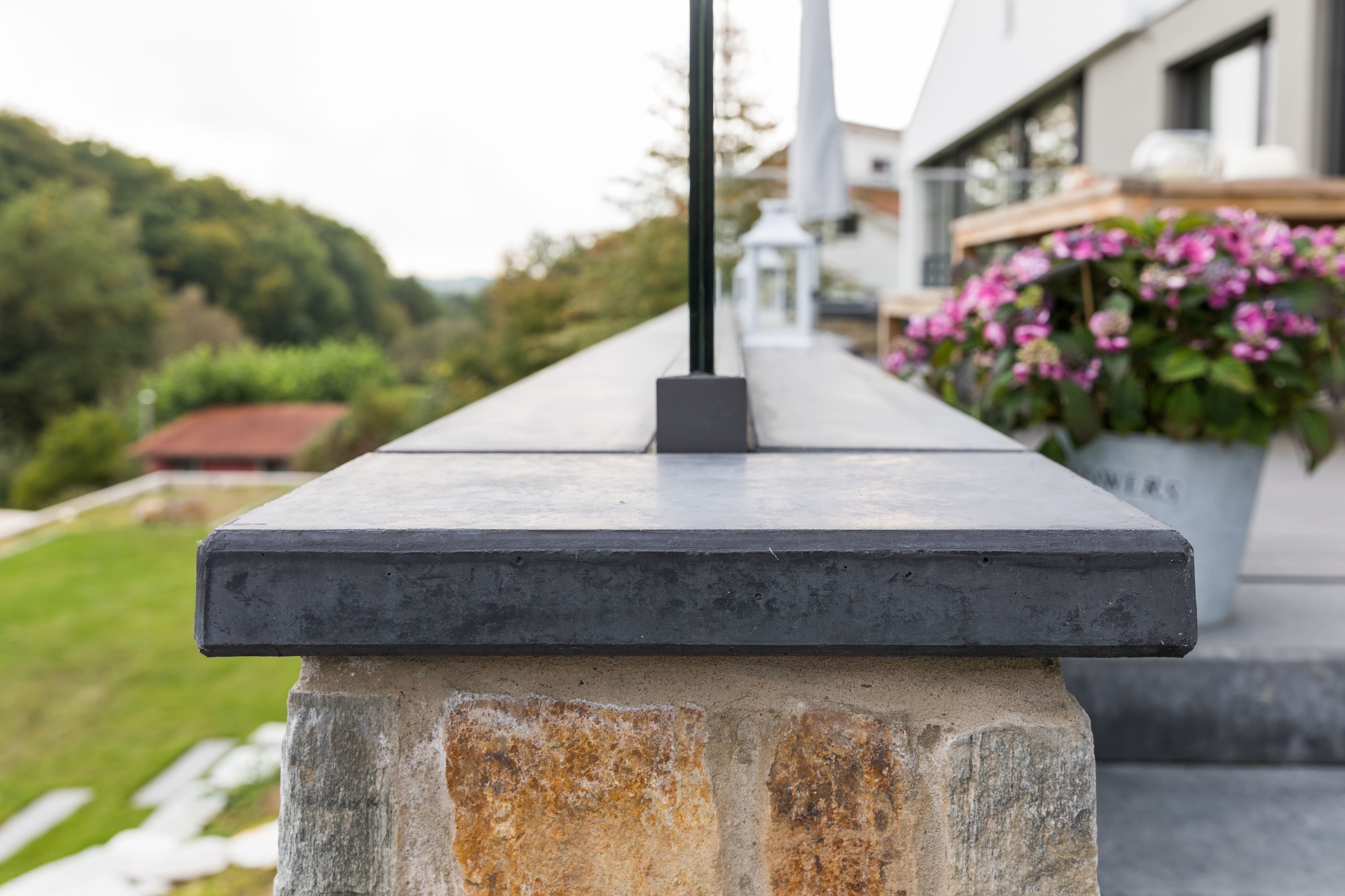 Detail Betonabdeckplatte